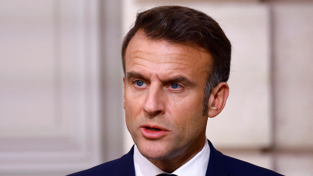 Macron reanuda consultas ante creciente presión para nombrar un nuevo primer ministro en Francia