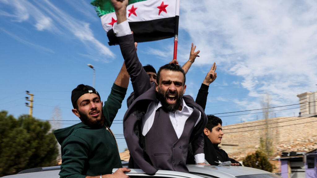 Los rebeldes sirios toman Damasco y anuncian la caída de Bashar al-Assad