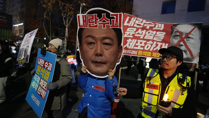 La oposición de Corea del Sur exige el arresto del presidente Yoon Suk-yeol