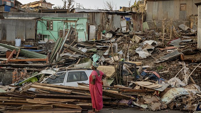 Macron promete reconstruir Mayotte tras el paso devastador del ciclón Chido