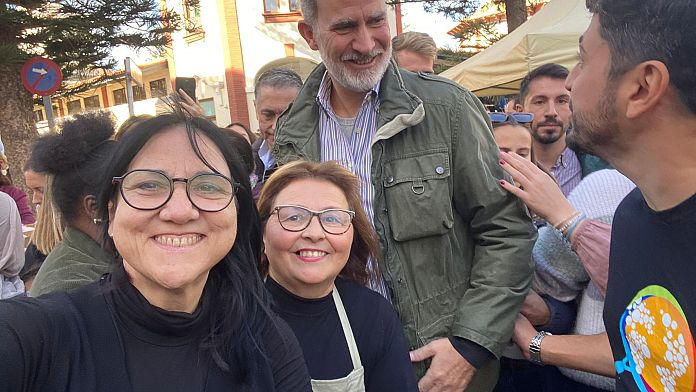 Los reyes, la princesa Leonor y la infanta realizan una visita sorpresa a Catarroja antes de Navidad