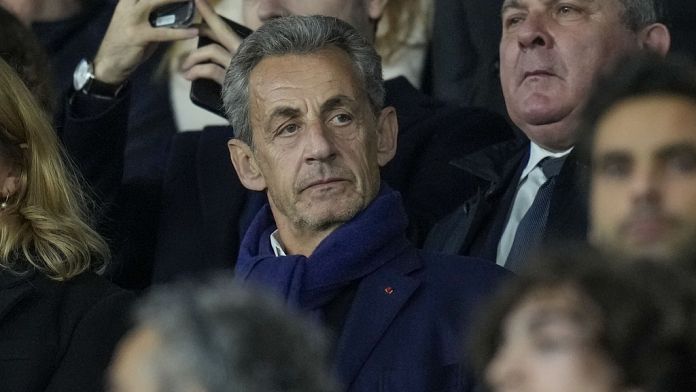 El máximo tribunal de Francia confirma la sentencia que declara culpable por corrupción a Sarkozy