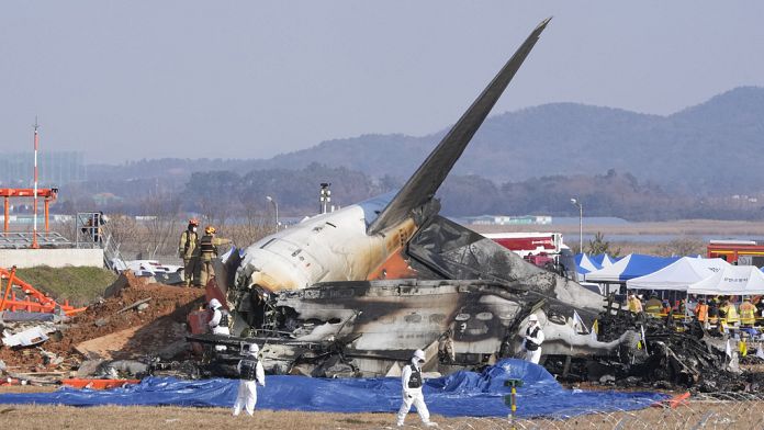 NO COMMENT: El pueblo surcoreano rinde homenaje a las víctimas del accidente aéreo