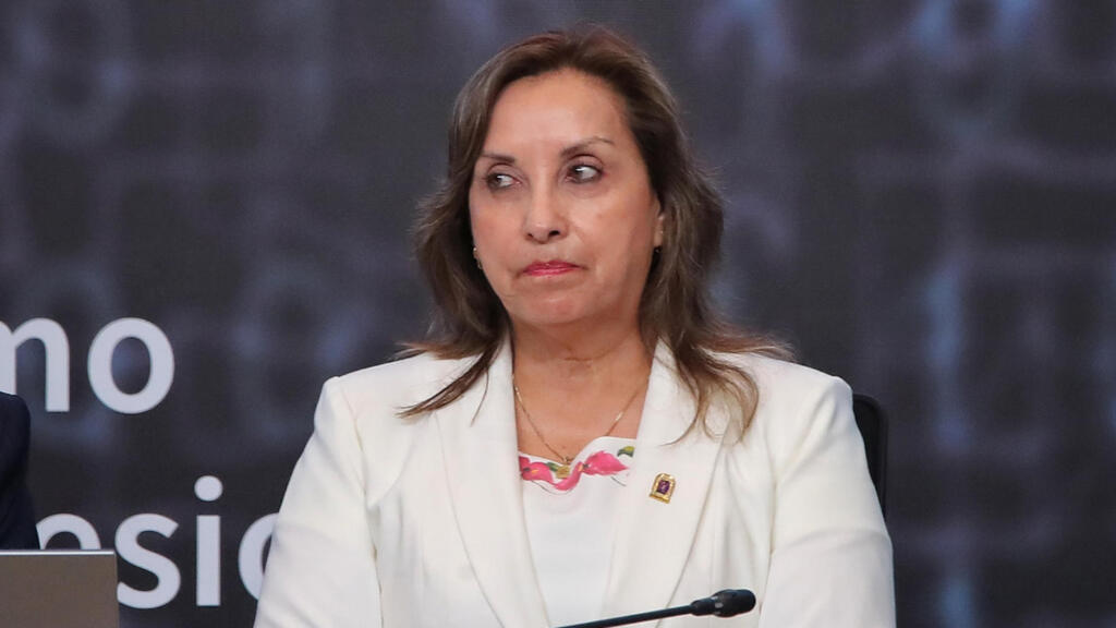 La Fiscalía de Perú abre otra investigación contra la presidenta Boluarte por abandono de funciones