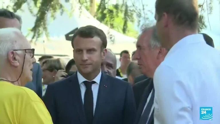 Emmanuel Macron busca un sucesor para Michel Barnier