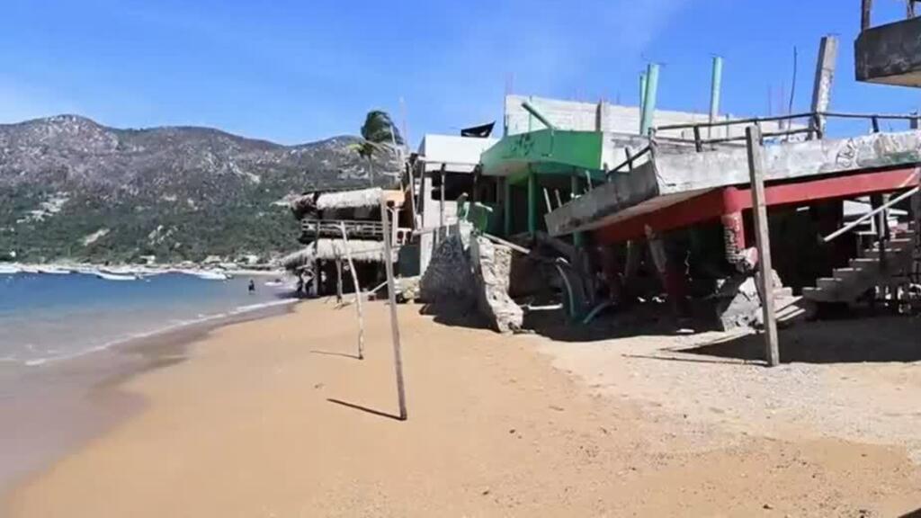 Acapulco, un paraíso en ruinas, espera su reconstrucción tras devastadores huracanes