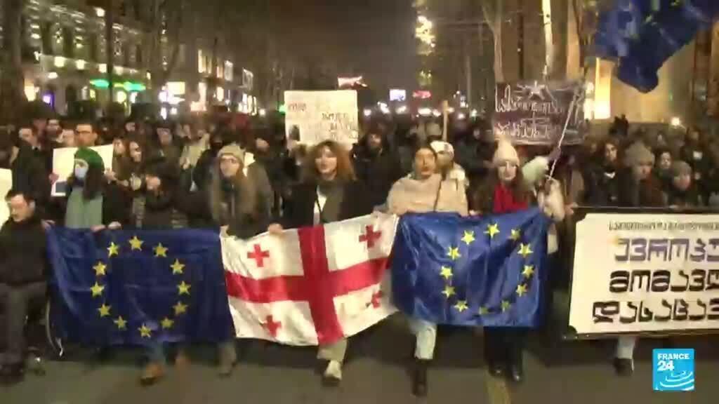 Manifestantes en Georgia aseguran que no reconocerán a presidente que elija el colegio electoral