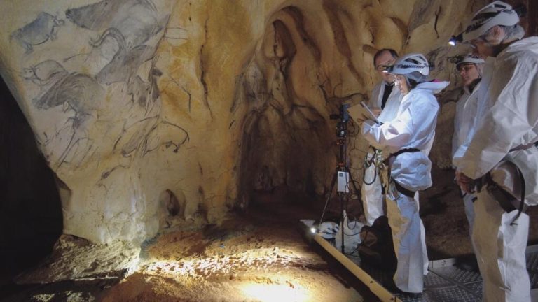 Cueva de Chauvet: descubriendo el pasado prehistórico de Francia