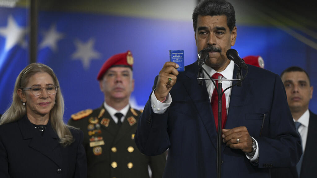 Alegando "intromisión", Maduro exige reducir la representación diplomática de Países Bajos, Francia e Italia