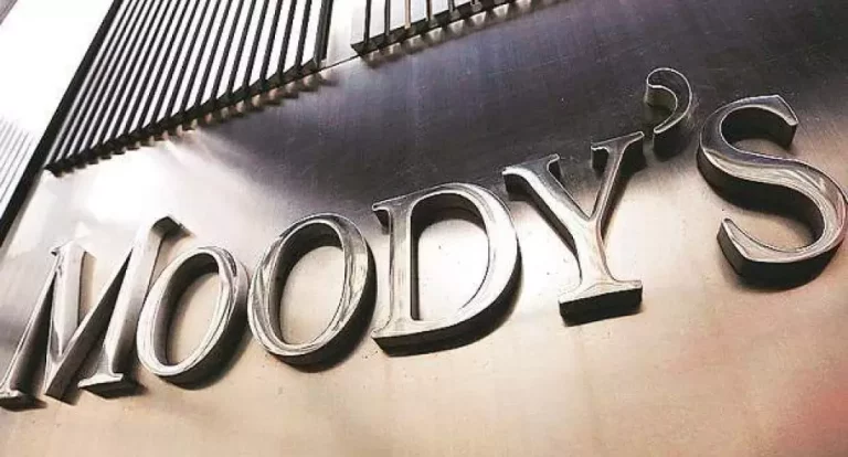 Moody's mejoró la deuda de cinco provincias y de la Ciudad