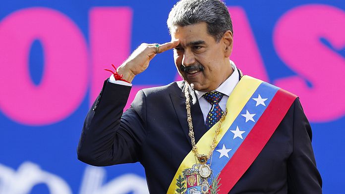 Maduro advierte: "Venezuela se prepara para tomar las armas si es necesario"