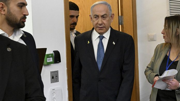 Netanyahu podría no firmar la tregua debido a "extorsiones de última hora por parte de Hamás"