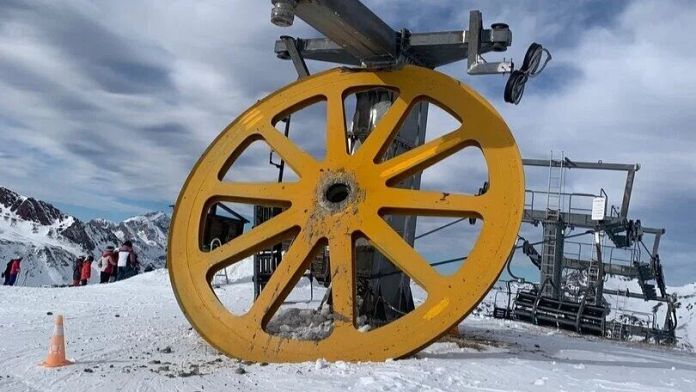 30 heridos, 9 muy graves, tras caer un telesilla en la estación de esquí de Astún en Huesca