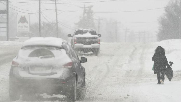 La tormenta de nieve en EE.UU. deja al menos 4 muertos y obliga a cancelar vuelos