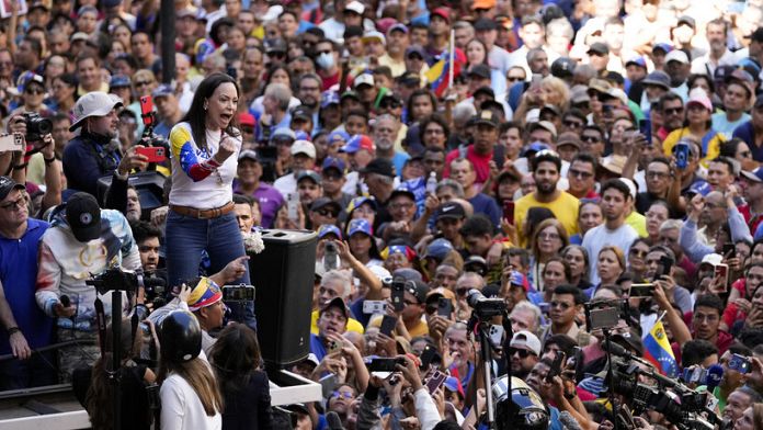 María Corina Machado, "en un lugar seguro", antes de la toma de posesión de Edmundo Goznález