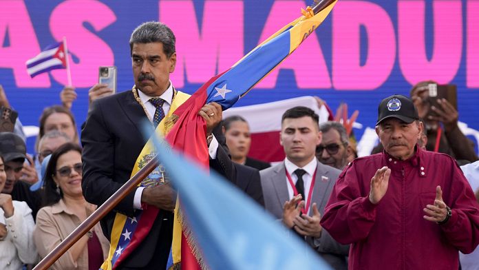 El régimen de Maduro denuncia ataques coordinados contra consulados en cinco países