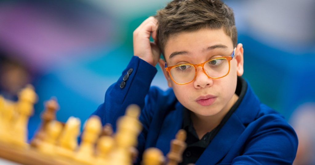 En modo Karpov y Carlsen, Faustino Oro se abre paso con victorias en el torneo de ajedrez más importante de su vida