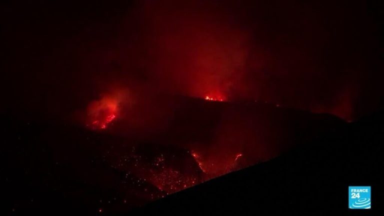 Nuevos focos de incendios en Los Ángeles: bomberos intenta frenar propagación