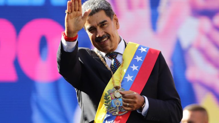 ¿Qué implicaciones tiene la posesión de Maduro para un tercer mandato en Venezuela?