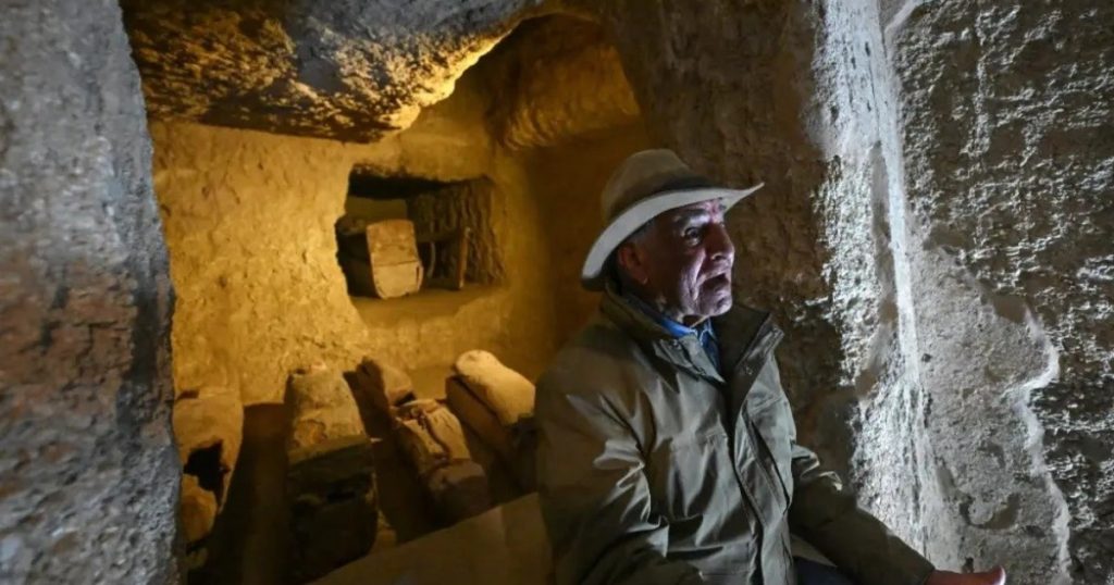 Una misión arqueológica encontró inscripciones "raras" de hace 3.600 años en Luxor