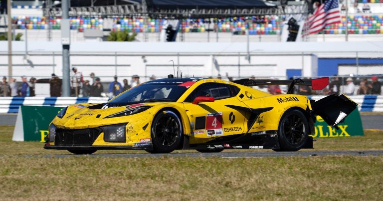 Polémica en las 24 Horas de Daytona: el compañero de Nico Varrone le salió con los tapones de punta a BMW y los acusó de "correr sucio"