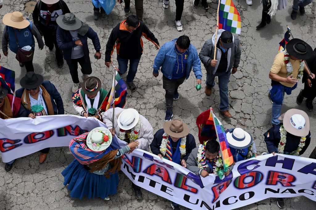 Tensión en Bolivia: seguidores de Evo y los gremiales se manifiestan en La Paz