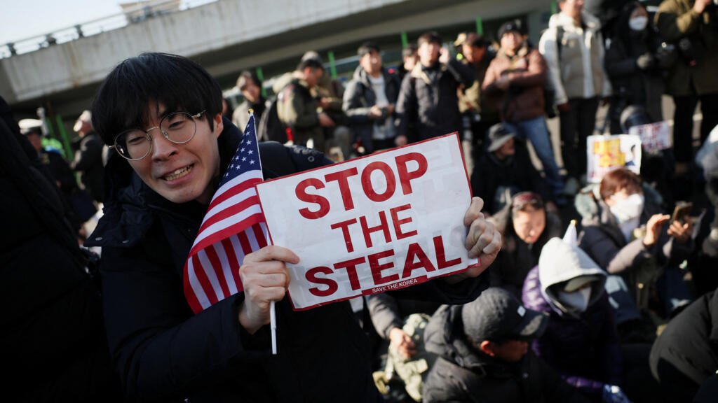 Tensión en Corea del Sur por la orden de detención contra el presidente destituido