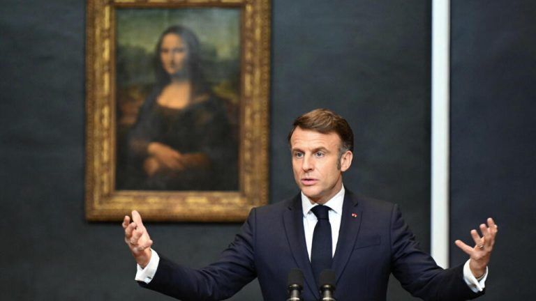 Macron: aumento de tarifa para visitantes no comunitarios pagará el "renacimiento" del Louvre