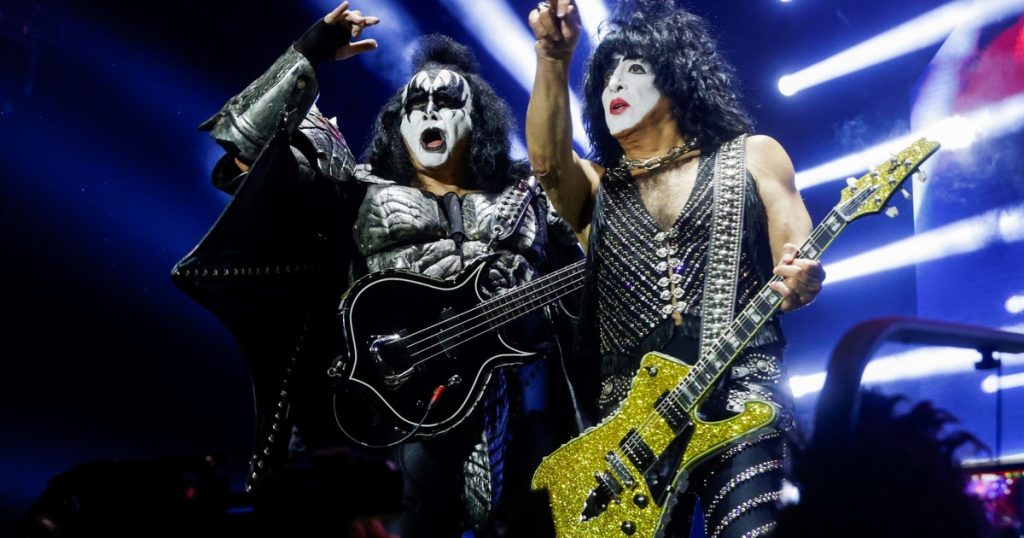 Los secretos de Kiss y "Rock and Roll All Nite", su canción insignia, el arroz con leche que todos tararearon alguna vez