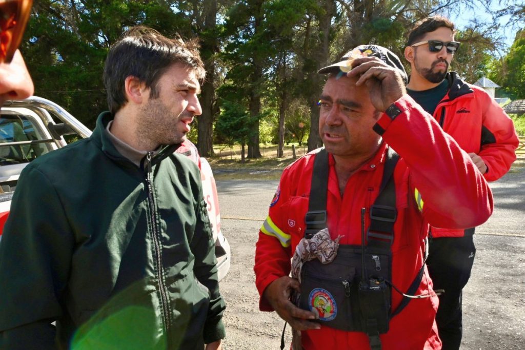 Torres, sobre el incendio en Epuyén: “El Gabinete hará base en la zona hasta que el fuego esté controlado”