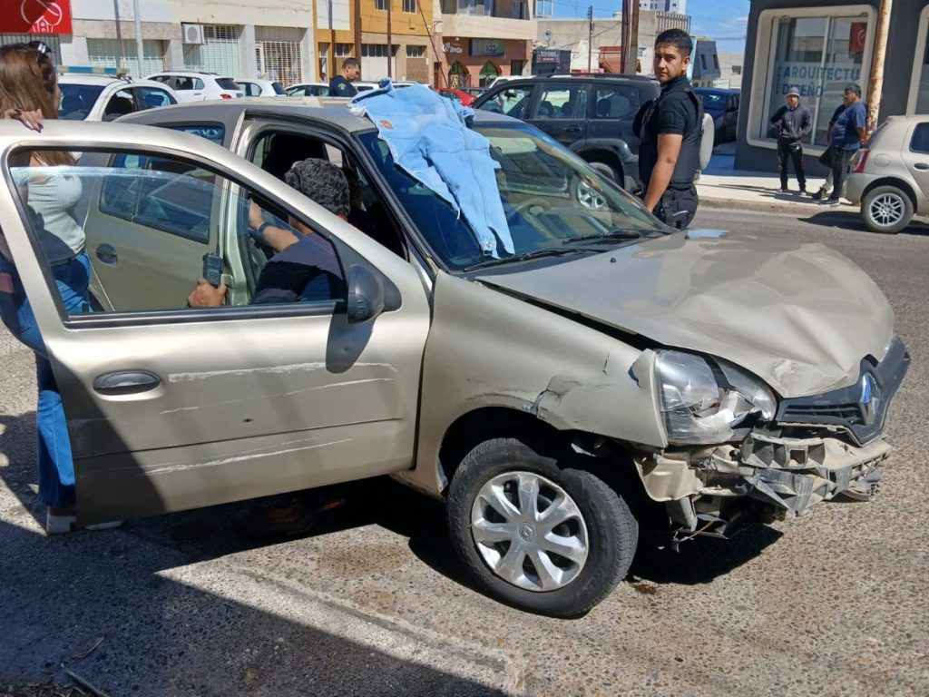 Esta tarde se produjo un choque con heridos en Urquiza y Rawson