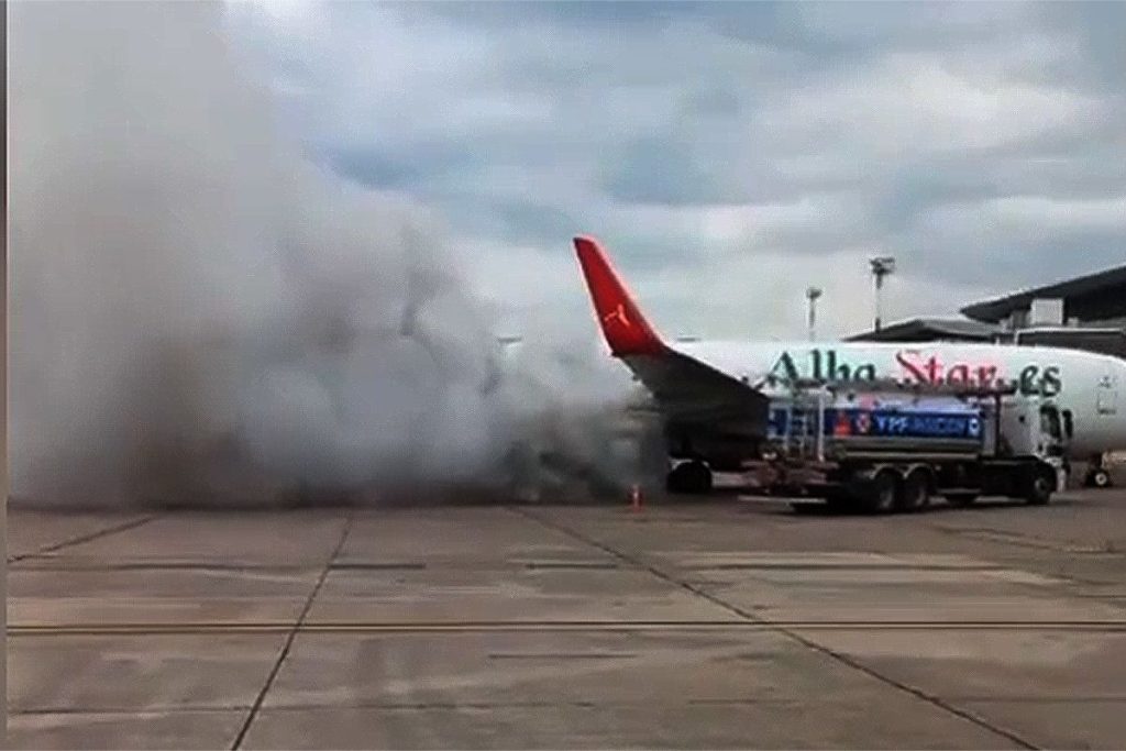 Incidente en un avión de Flybondi:  no despegó por incendio en la cinta de equipajes