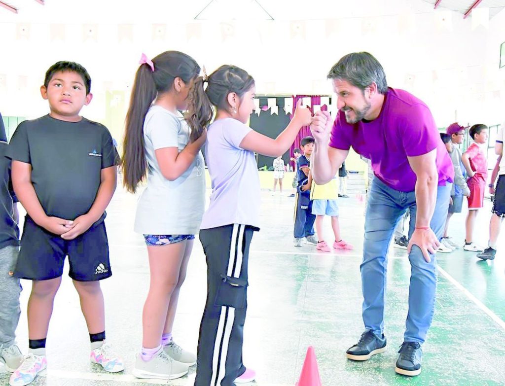 Merino destacó el alcance de las colonias de verano en Trelew: espacios de recreación que fomentan la amistad