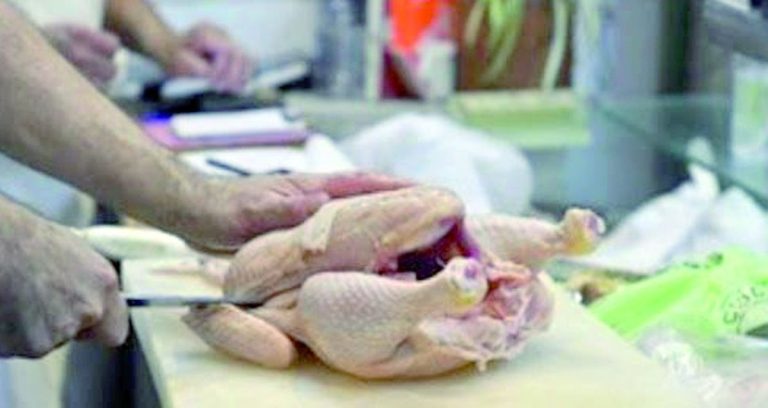 El pollo avanza: Sigue cayendo el consumo de carne vacuna en el país