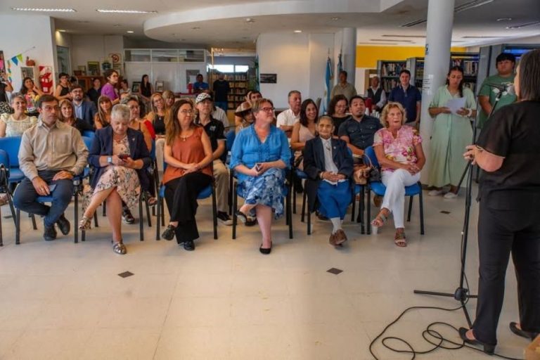 El Gobierno del Chubut acompañó la celebración del 62º aniversario de la Biblioteca Pública Provincial Presbítero Bernardo Vacchina