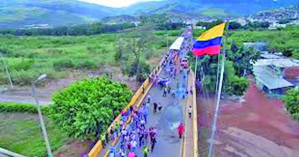 Venezuela activó operativo para atender a desplazados por conflicto en Colombia