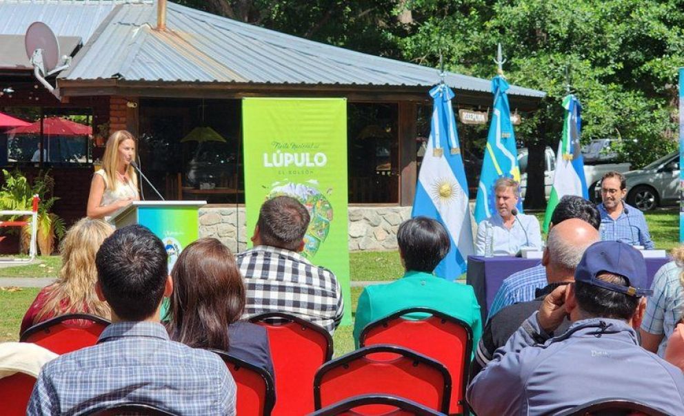 Lago Puelo y El Bolsón sellan un acuerdo histórico para impulsar el turismo en la región