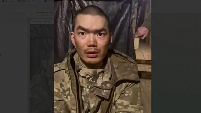 Zelenski afirma que al menos 155 chinos luchan con Rusia contra Ucrania y que Beijing lo sabe