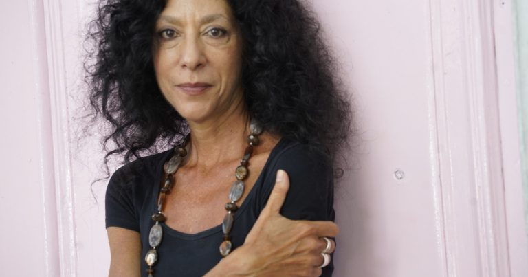 Leila Guerriero ganó el Premio de la Crítica en la Feria del Libro por su libro La llamada