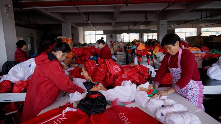 "Son noticias falsas": China niega negociación con EE. UU. sobre los aranceles