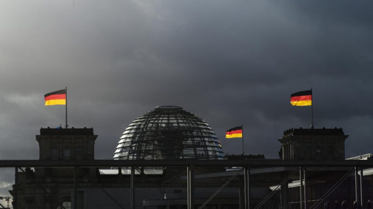 Estancamiento histórico en Alemania: el Gobierno augura que la economía no crecerá en 2025