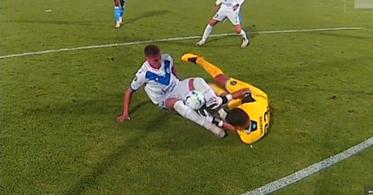 Vélez y su increíble racha con el VAR que recuerda otros casos