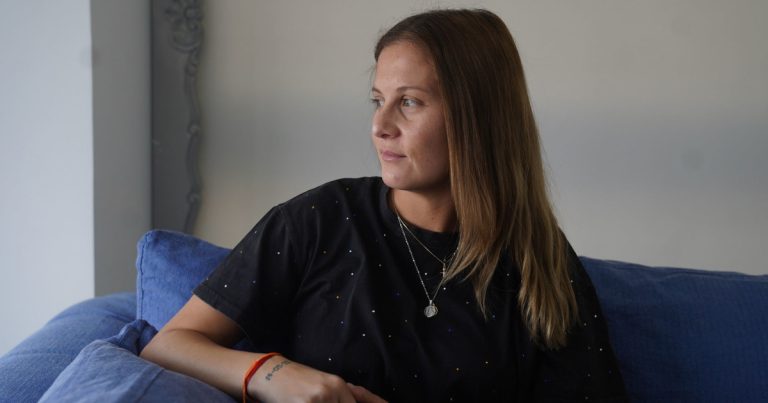 El drama familiar de Tissera, el jugador de Huracán preso en Córdoba: su esposa contó la bienvenida 'tumbera' en la cárcel y cómo ocultan la verdad a su hijo