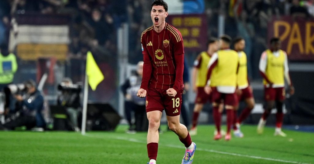 Matías Soulé salvó a la Roma: misil al ángulo, golazo con suspenso y grito desenfrenado para empatar el clásico frente a Lazio