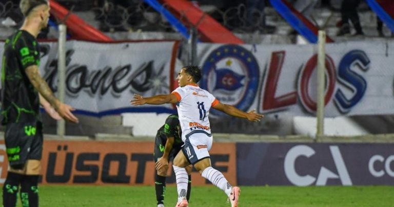 Copa Argentina: Central Córdoba de Rosario también tuvo su batacazo y eliminó a Sarmiento de Junín