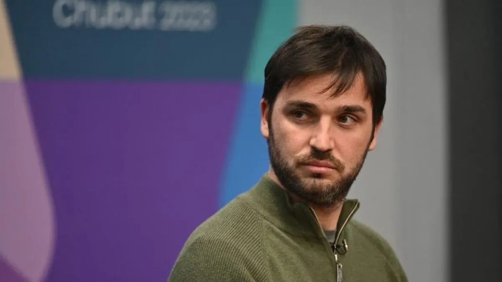 “Juez ideologizado, demagogo y populista”: Torres arremetió contra un magistrado que exigió cubrir una cirugía de feminización