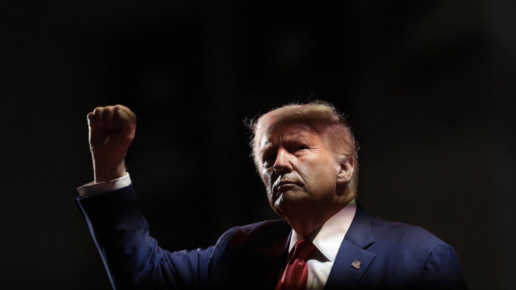 ¿Un "cohete" económico? Las dudas que abre la victoria de la "gran y hermosa" ley fiscal de Trump