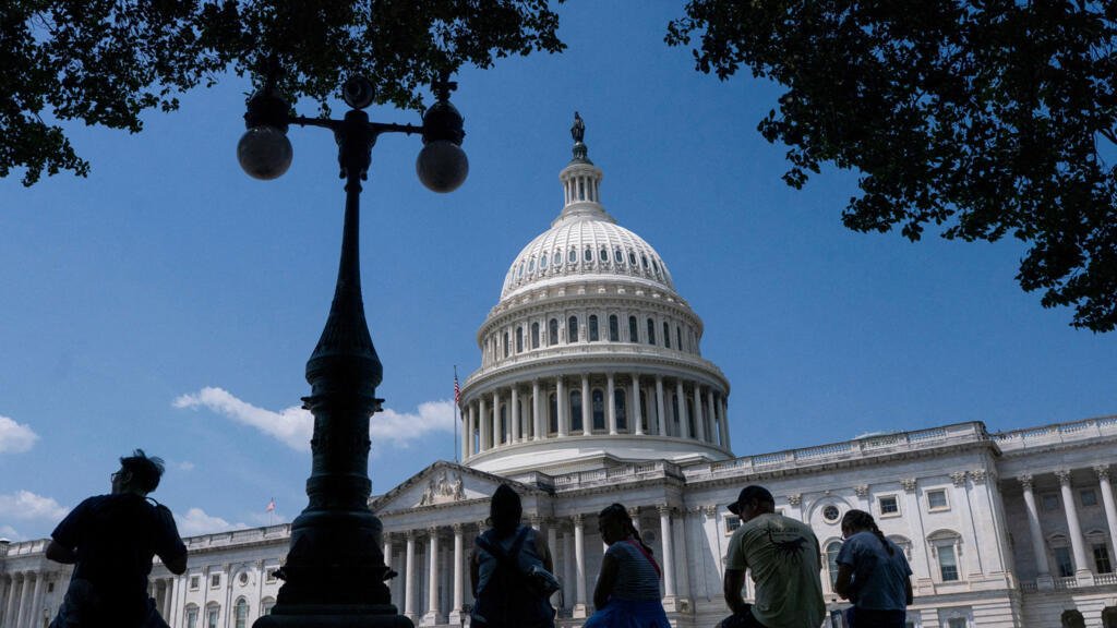 EE. UU.: Senado aprueba proyecto de ley sobre recortes fiscales de Trump; pasará a la Cámara para un voto final