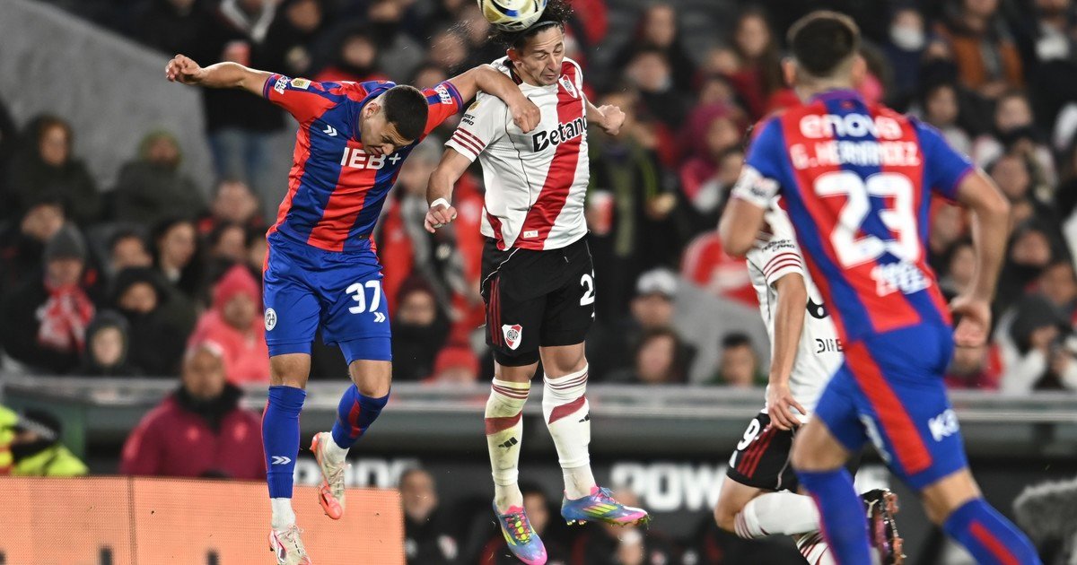 ¡Vamos, vamos los pibes! San Lorenzo terminó con nueve jugadores surgidos de su cantera en el clásico contra River