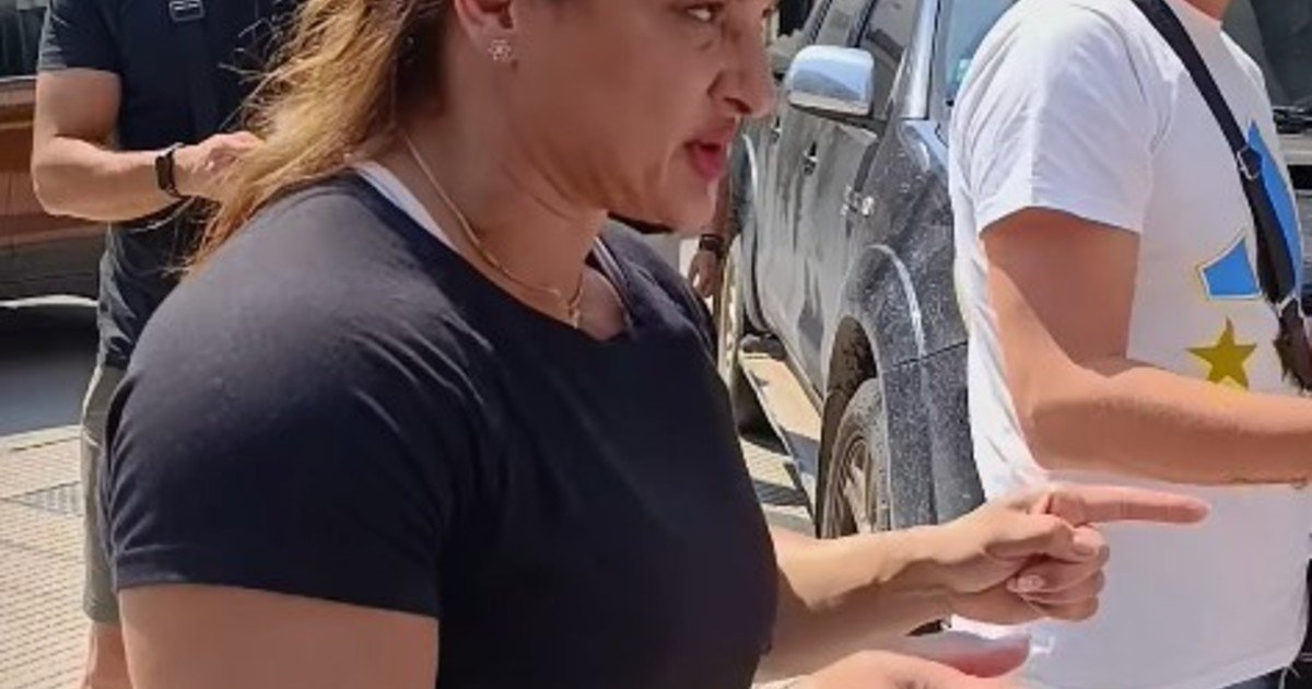 La ex boxeadora Alejandra "Locomotora" Oliveras fue internada de urgencia en Santa Fe